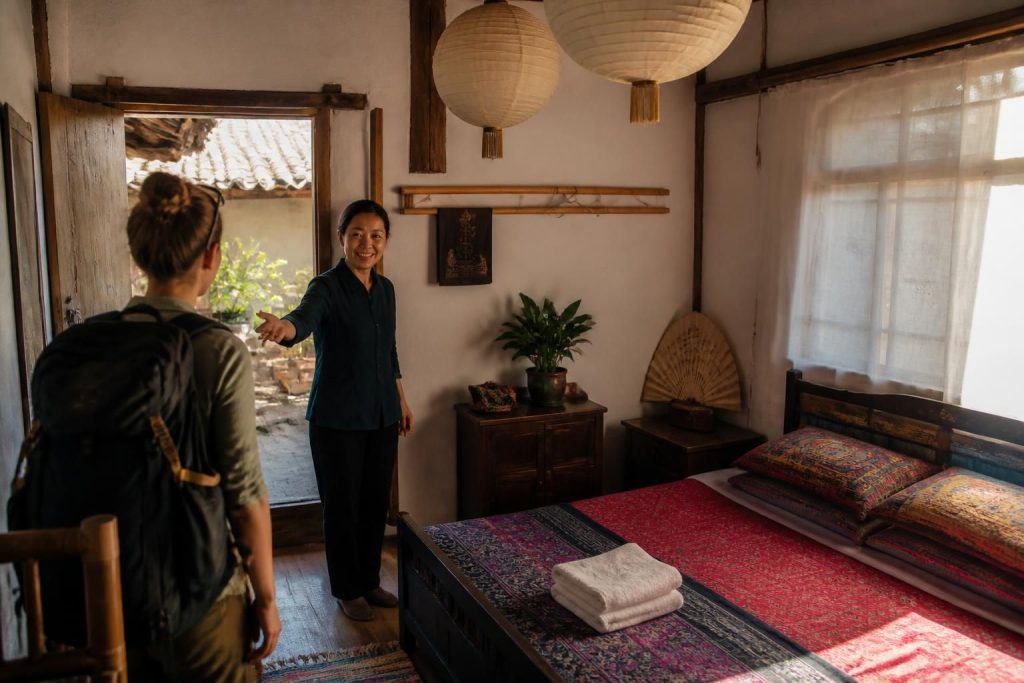 découvrez ce que signifie dormir chez l'habitant en asie : conseils, expériences authentiques et attentes pour un séjour inoubliable.